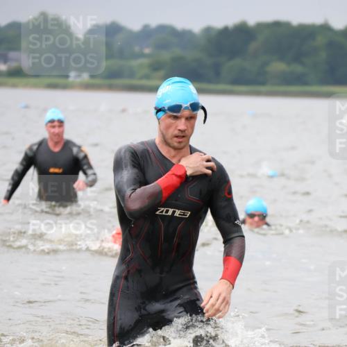 23.06.2024 - Viking Triathlon H.Heesch http://msf.ph/oto/6343124 23.06.2024 10:32:33 Schwimmen 198, 316, 336, 408, 485, 551 meine-sportfotos.de