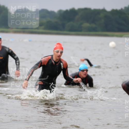 23.06.2024 - Viking Triathlon H.Heesch http://msf.ph/oto/6343128 23.06.2024 10:32:35 Schwimmen 198, 336, 408, 551 meine-sportfotos.de