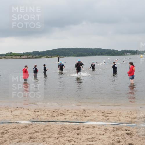 23.06.2024 - Viking Triathlon MichiJ http://msf.ph/oto/6343136 23.06.2024 10:29:39 Schwimmen 142, 483 meine-sportfotos.de