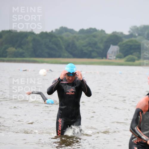 23.06.2024 - Viking Triathlon H.Heesch http://msf.ph/oto/6343138 23.06.2024 10:32:39 Schwimmen 5, 198, 408, 551, 654 meine-sportfotos.de