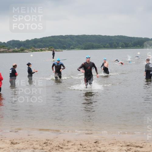 23.06.2024 - Viking Triathlon MichiJ http://msf.ph/oto/6343139 23.06.2024 10:29:41 Schwimmen 142, 246, 354, 483 meine-sportfotos.de