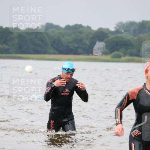 23.06.2024 - Viking Triathlon H.Heesch http://msf.ph/oto/6343140 23.06.2024 10:32:39 Schwimmen 5, 198, 408, 551, 654 meine-sportfotos.de