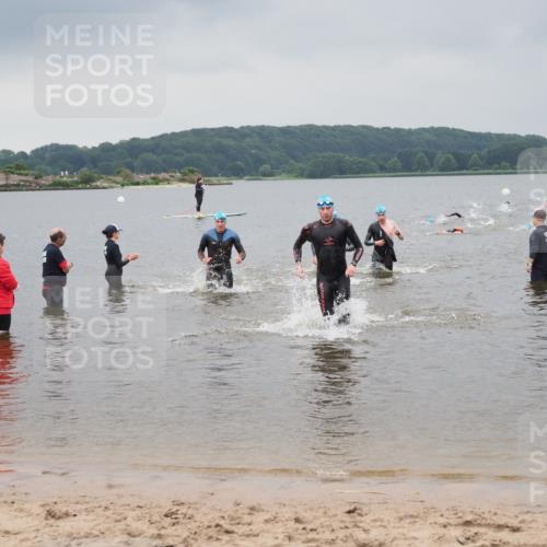 23.06.2024 - Viking Triathlon MichiJ http://msf.ph/oto/6343148 23.06.2024 10:29:41 Schwimmen 142, 246, 354, 483 meine-sportfotos.de