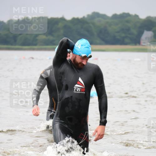 23.06.2024 - Viking Triathlon H.Heesch http://msf.ph/oto/6343152 23.06.2024 10:32:43 Schwimmen 5, 164, 261, 551, 654 meine-sportfotos.de