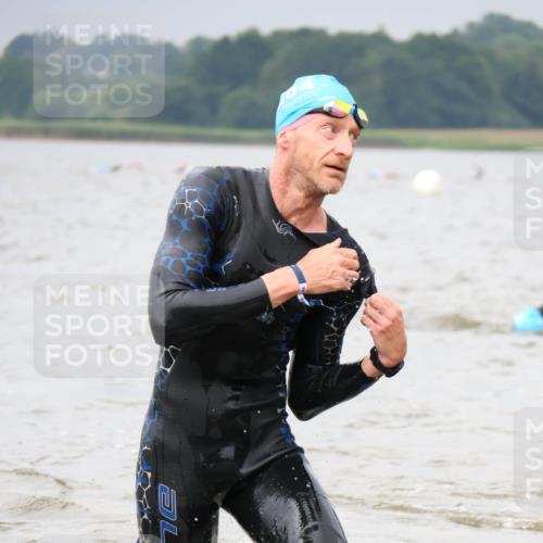 23.06.2024 - Viking Triathlon H.Heesch http://msf.ph/oto/6343158 23.06.2024 10:32:46 Schwimmen 5, 97, 164, 261, 654 meine-sportfotos.de
