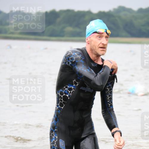 23.06.2024 - Viking Triathlon H.Heesch http://msf.ph/oto/6343161 23.06.2024 10:32:47 Schwimmen 5, 97, 164, 261, 654 meine-sportfotos.de