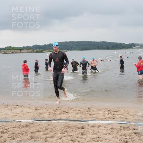 23.06.2024 - Viking Triathlon MichiJ http://msf.ph/oto/6343164 23.06.2024 10:29:46 Schwimmen 142, 233, 246, 354, 483 meine-sportfotos.de