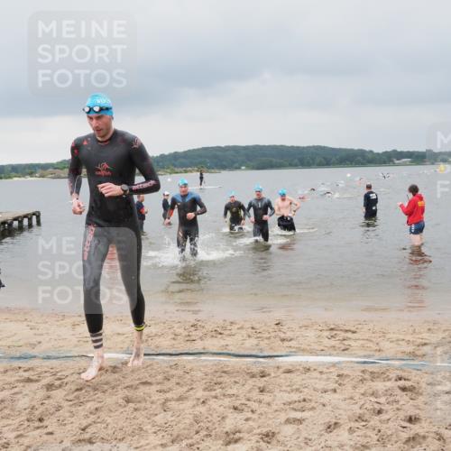 23.06.2024 - Viking Triathlon MichiJ http://msf.ph/oto/6343176 23.06.2024 10:29:47 Schwimmen 142, 233, 246, 354, 483 meine-sportfotos.de
