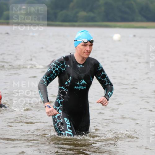 23.06.2024 - Viking Triathlon H.Heesch http://msf.ph/oto/6343177 23.06.2024 10:32:59 Schwimmen 97, 99, 125, 203 meine-sportfotos.de