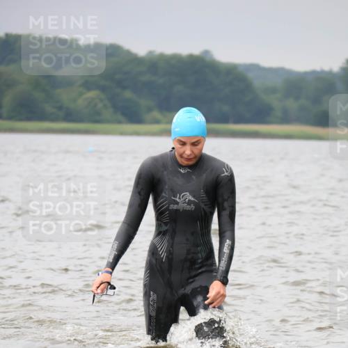23.06.2024 - Viking Triathlon H.Heesch http://msf.ph/oto/6343178 23.06.2024 10:33:01 Schwimmen 13, 99, 125, 203 meine-sportfotos.de