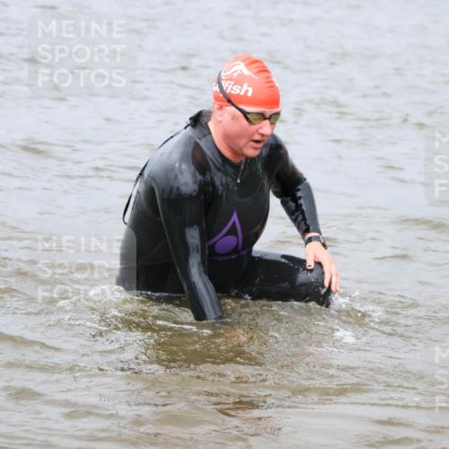 23.06.2024 - Viking Triathlon H.Heesch http://msf.ph/oto/6343192 23.06.2024 10:33:12 Schwimmen 13, 203, 626 meine-sportfotos.de