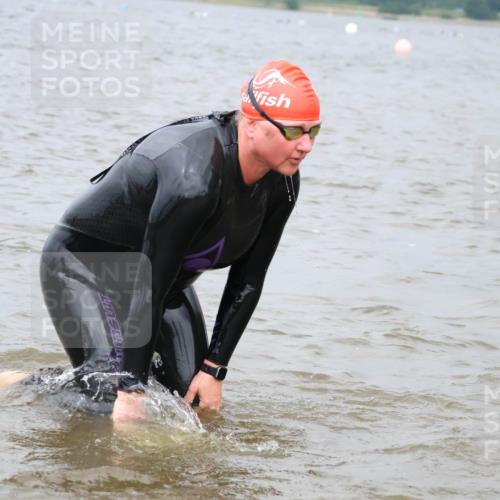 23.06.2024 - Viking Triathlon H.Heesch http://msf.ph/oto/6343194 23.06.2024 10:33:12 Schwimmen 13, 203, 626 meine-sportfotos.de
