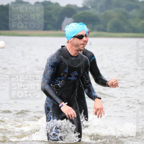 23.06.2024 - Viking Triathlon H.Heesch http://msf.ph/oto/6343213 23.06.2024 10:33:23 Schwimmen 118, 183, 245, 259 meine-sportfotos.de