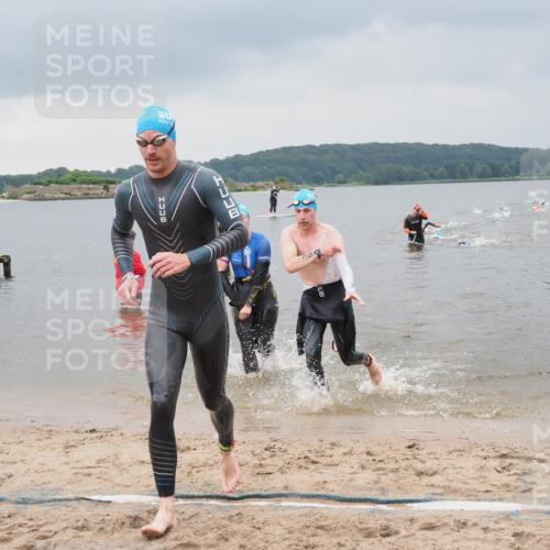 23.06.2024 - Viking Triathlon MichiJ http://msf.ph/oto/6343217 23.06.2024 10:29:53 Schwimmen 233, 246, 354 meine-sportfotos.de