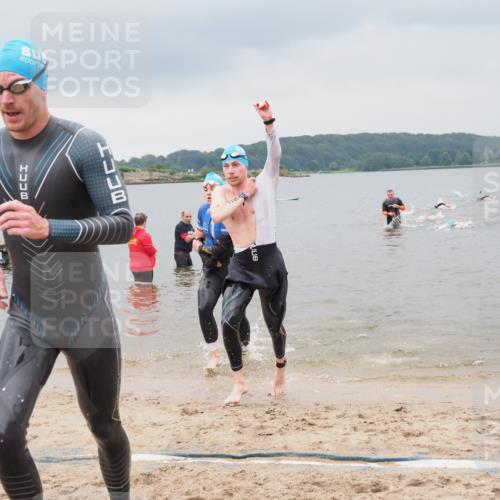 23.06.2024 - Viking Triathlon MichiJ http://msf.ph/oto/6343223 23.06.2024 10:29:53 Schwimmen 233, 246, 354 meine-sportfotos.de