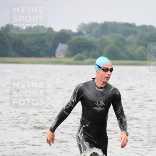 23.06.2024 - Viking Triathlon H.Heesch http://msf.ph/oto/6343224 23.06.2024 10:33:32 Schwimmen 118, 215, 224, 245, 259, 604 meine-sportfotos.de