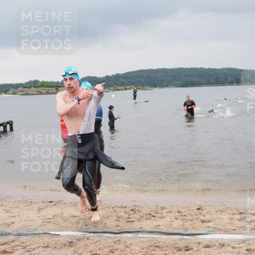 23.06.2024 - Viking Triathlon MichiJ http://msf.ph/oto/6343226 23.06.2024 10:29:54 Schwimmen 233, 246, 354, 434 meine-sportfotos.de