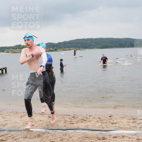 23.06.2024 - Viking Triathlon MichiJ http://msf.ph/oto/6343229 23.06.2024 10:29:54 Schwimmen 233, 246, 354, 434 meine-sportfotos.de