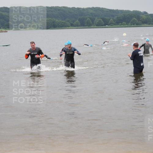 23.06.2024 - Viking Triathlon MichiJ http://msf.ph/oto/6343231 23.06.2024 10:29:57 Schwimmen 233, 434, 659 meine-sportfotos.de