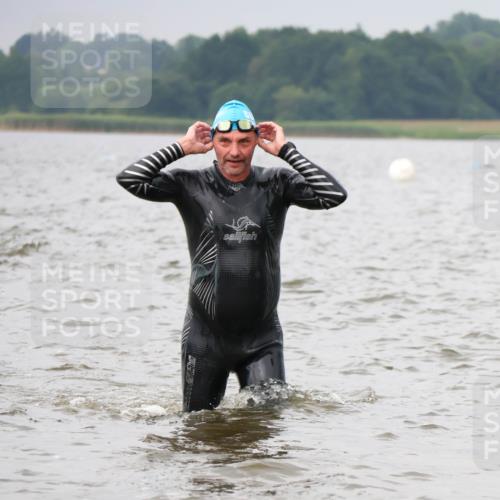 23.06.2024 - Viking Triathlon H.Heesch http://msf.ph/oto/6343244 23.06.2024 10:33:40 Schwimmen 215, 224, 604 meine-sportfotos.de