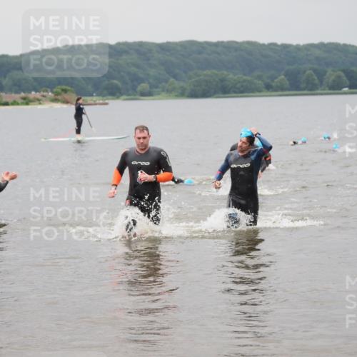 23.06.2024 - Viking Triathlon MichiJ http://msf.ph/oto/6343246 23.06.2024 10:30:01 Schwimmen 434, 498, 659 meine-sportfotos.de