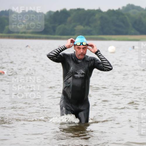 23.06.2024 - Viking Triathlon H.Heesch http://msf.ph/oto/6343247 23.06.2024 10:33:40 Schwimmen 215, 224, 604 meine-sportfotos.de