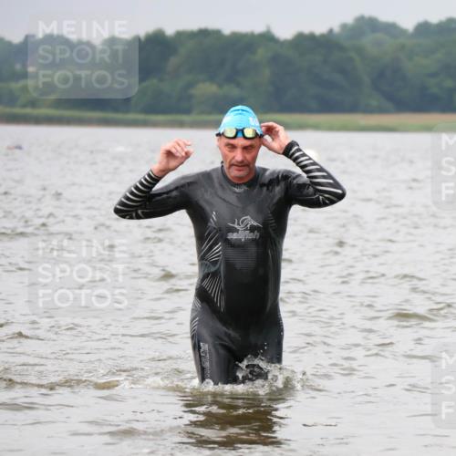23.06.2024 - Viking Triathlon H.Heesch http://msf.ph/oto/6343248 23.06.2024 10:33:40 Schwimmen 215, 224, 604 meine-sportfotos.de