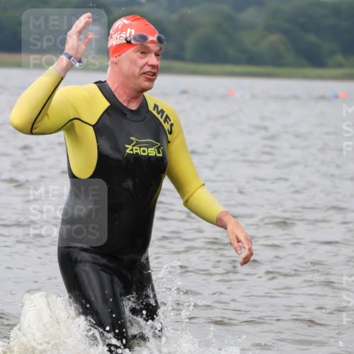23.06.2024 - Viking Triathlon H.Heesch http://msf.ph/oto/6343262 23.06.2024 10:33:52 Schwimmen 87, 111, 486, 607 meine-sportfotos.de