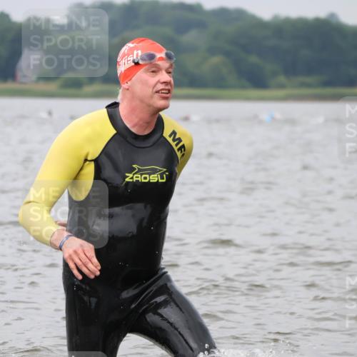 23.06.2024 - Viking Triathlon H.Heesch http://msf.ph/oto/6343265 23.06.2024 10:33:52 Schwimmen 87, 111, 486, 607 meine-sportfotos.de