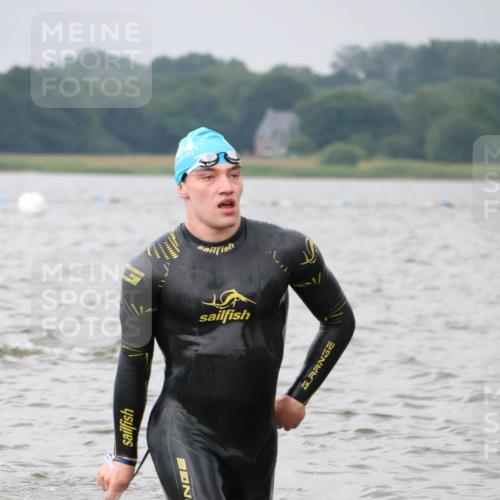 23.06.2024 - Viking Triathlon H.Heesch http://msf.ph/oto/6343277 23.06.2024 10:33:54 Schwimmen 87, 111, 160, 486, 607 meine-sportfotos.de
