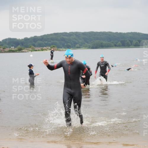 23.06.2024 - Viking Triathlon MichiJ http://msf.ph/oto/6343284 23.06.2024 10:30:11 Schwimmen 95, 178, 276, 498 meine-sportfotos.de