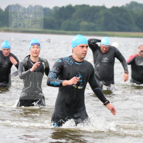 23.06.2024 - Viking Triathlon H.Heesch http://msf.ph/oto/6343296 23.06.2024 10:34:11 Schwimmen 407, 477, 657 meine-sportfotos.de