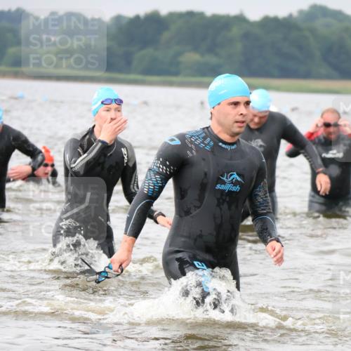 23.06.2024 - Viking Triathlon H.Heesch http://msf.ph/oto/6343298 23.06.2024 10:34:11 Schwimmen 407, 477, 657 meine-sportfotos.de