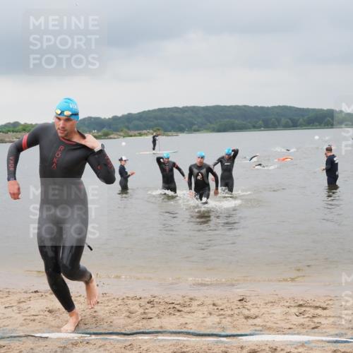 23.06.2024 - Viking Triathlon MichiJ http://msf.ph/oto/6343301 23.06.2024 10:30:13 Schwimmen 95, 178, 276, 498 meine-sportfotos.de