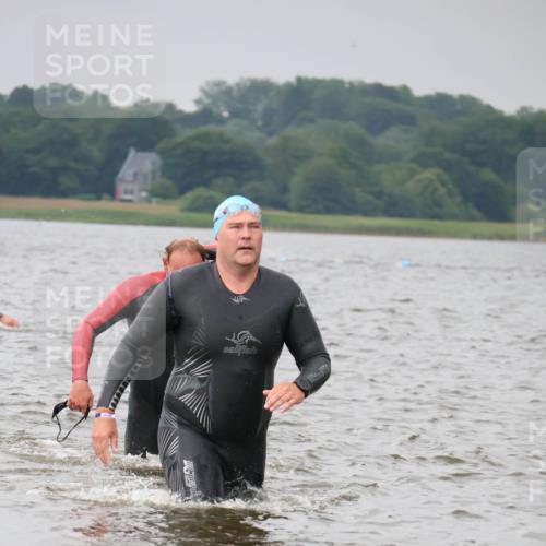 23.06.2024 - Viking Triathlon H.Heesch http://msf.ph/oto/6343308 23.06.2024 10:34:17 Schwimmen 12, 407, 477, 657 meine-sportfotos.de