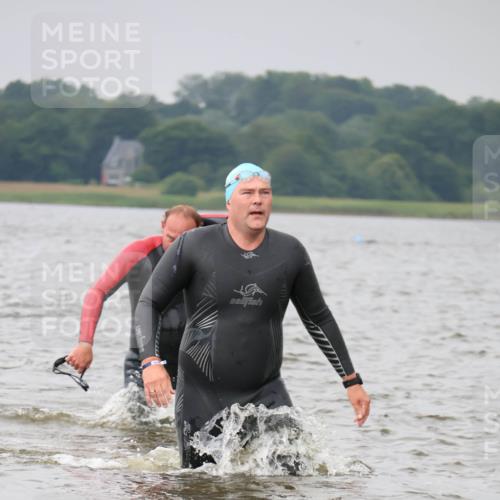23.06.2024 - Viking Triathlon H.Heesch http://msf.ph/oto/6343310 23.06.2024 10:34:18 Schwimmen 12, 407, 477, 601, 657 meine-sportfotos.de