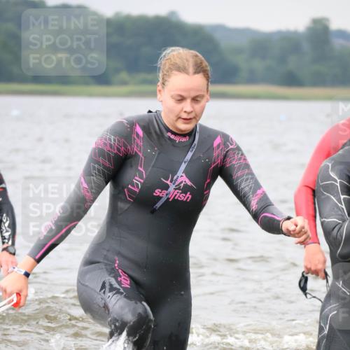 23.06.2024 - Viking Triathlon H.Heesch http://msf.ph/oto/6343321 23.06.2024 10:34:25 Schwimmen 12, 173, 386, 407, 524, 534, 601, 608 meine-sportfotos.de