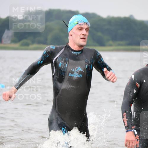 23.06.2024 - Viking Triathlon H.Heesch http://msf.ph/oto/6343326 23.06.2024 10:34:28 Schwimmen 173, 386, 524, 534, 601, 608, 632, 660 meine-sportfotos.de