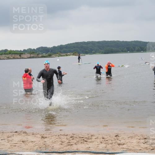 23.06.2024 - Viking Triathlon MichiJ http://msf.ph/oto/6343346 23.06.2024 10:30:27 Schwimmen 31 meine-sportfotos.de