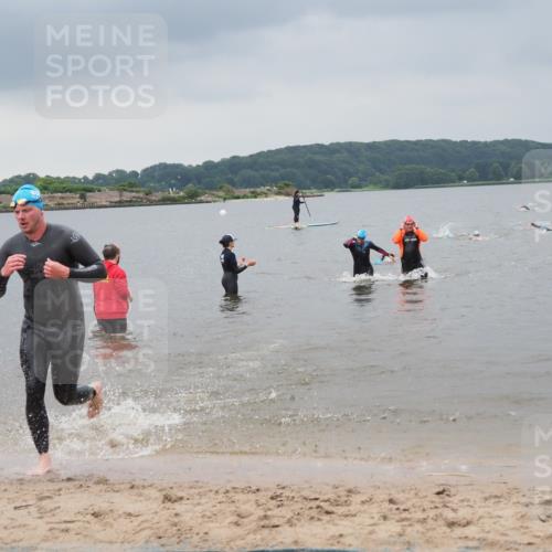 23.06.2024 - Viking Triathlon MichiJ http://msf.ph/oto/6343355 23.06.2024 10:30:29 Schwimmen 31, 324 meine-sportfotos.de