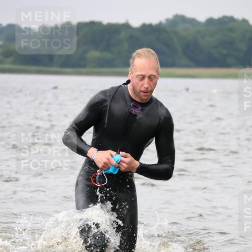 23.06.2024 - Viking Triathlon H.Heesch http://msf.ph/oto/6343371 23.06.2024 10:34:50 Schwimmen 58, 299, 311, 453, 470, 503, 541 meine-sportfotos.de
