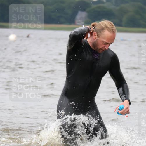 23.06.2024 - Viking Triathlon H.Heesch http://msf.ph/oto/6343377 23.06.2024 10:34:51 Schwimmen 58, 242, 299, 311, 453, 470, 541 meine-sportfotos.de