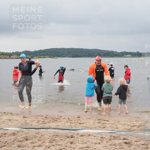 23.06.2024 - Viking Triathlon MichiJ http://msf.ph/oto/6343389 23.06.2024 10:30:40 Schwimmen 324, 482, 656 meine-sportfotos.de