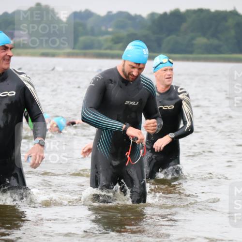 23.06.2024 - Viking Triathlon H.Heesch http://msf.ph/oto/6343394 23.06.2024 10:35:00 Schwimmen 218, 242, 299, 541 meine-sportfotos.de