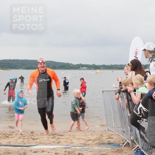 23.06.2024 - Viking Triathlon MichiJ http://msf.ph/oto/6343397 23.06.2024 10:30:42 Schwimmen 324, 482, 656 meine-sportfotos.de