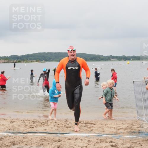 23.06.2024 - Viking Triathlon MichiJ http://msf.ph/oto/6343402 23.06.2024 10:30:42 Schwimmen 324, 482, 656 meine-sportfotos.de
