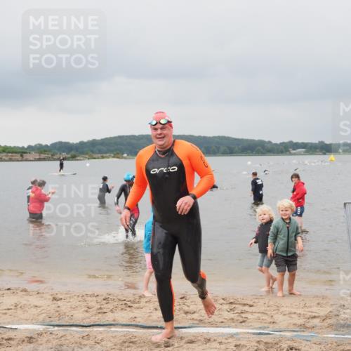 23.06.2024 - Viking Triathlon MichiJ http://msf.ph/oto/6343405 23.06.2024 10:30:43 Schwimmen 324, 482, 656 meine-sportfotos.de