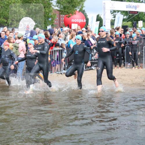 23.06.2024 - Viking Triathlon H.Heesch http://msf.ph/oto/6343434 23.06.2024 10:03:06 Schwimmen 48, 68, 69, 86, 200, 212, 266, 297, 338, 369, 412, 653 meine-sportfotos.de