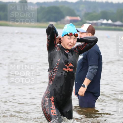 23.06.2024 - Viking Triathlon H.Heesch http://msf.ph/oto/6343435 23.06.2024 10:35:24 Schwimmen 105, 120, 226, 363, 520, 533 meine-sportfotos.de