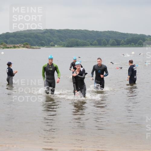23.06.2024 - Viking Triathlon MichiJ http://msf.ph/oto/6343438 23.06.2024 10:30:53 Schwimmen 8, 144, 295 meine-sportfotos.de